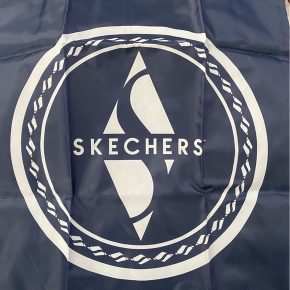 Sketchers Daypack Drawstring Backpack Blue 20x17 Reusable Bag Skechers

BIN - Picture 2 of 6